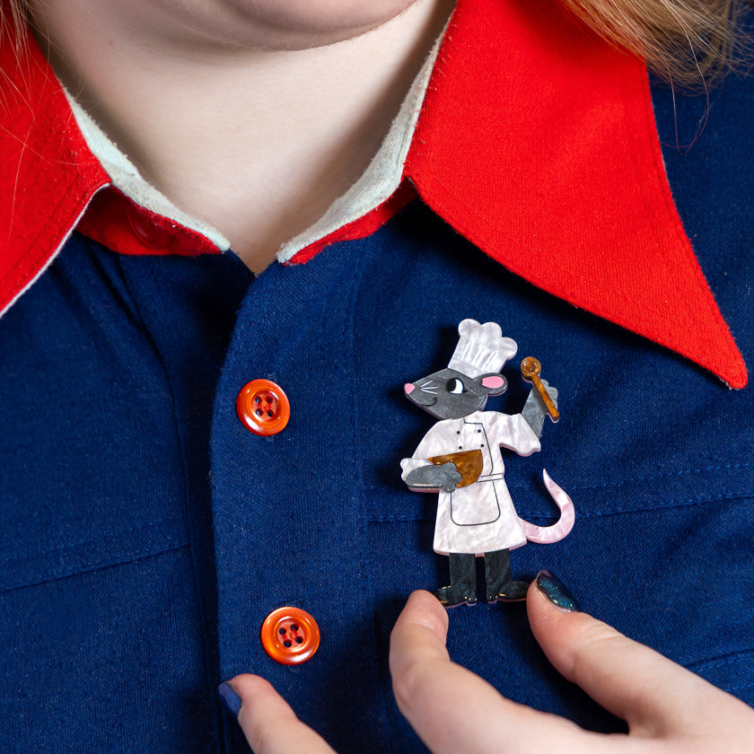 Erstwilder Chez Raton Brooch
