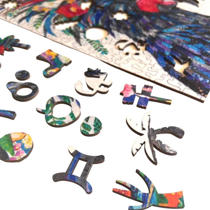 Twigg Black Cockatoo Wooden Jigsaw Puzzle — 389 Pieces