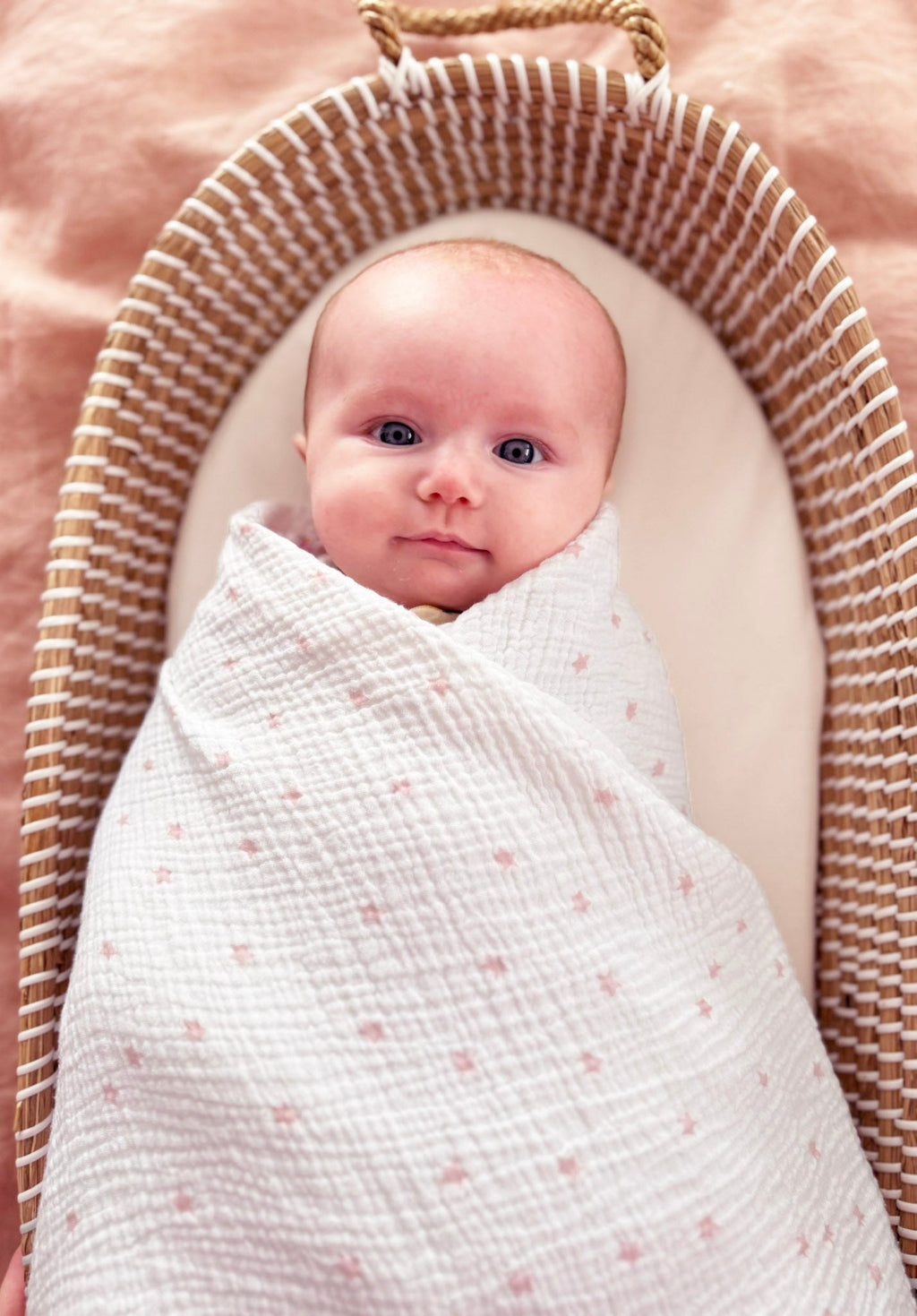 Alimrose Muslin Swaddle — Pink Stars